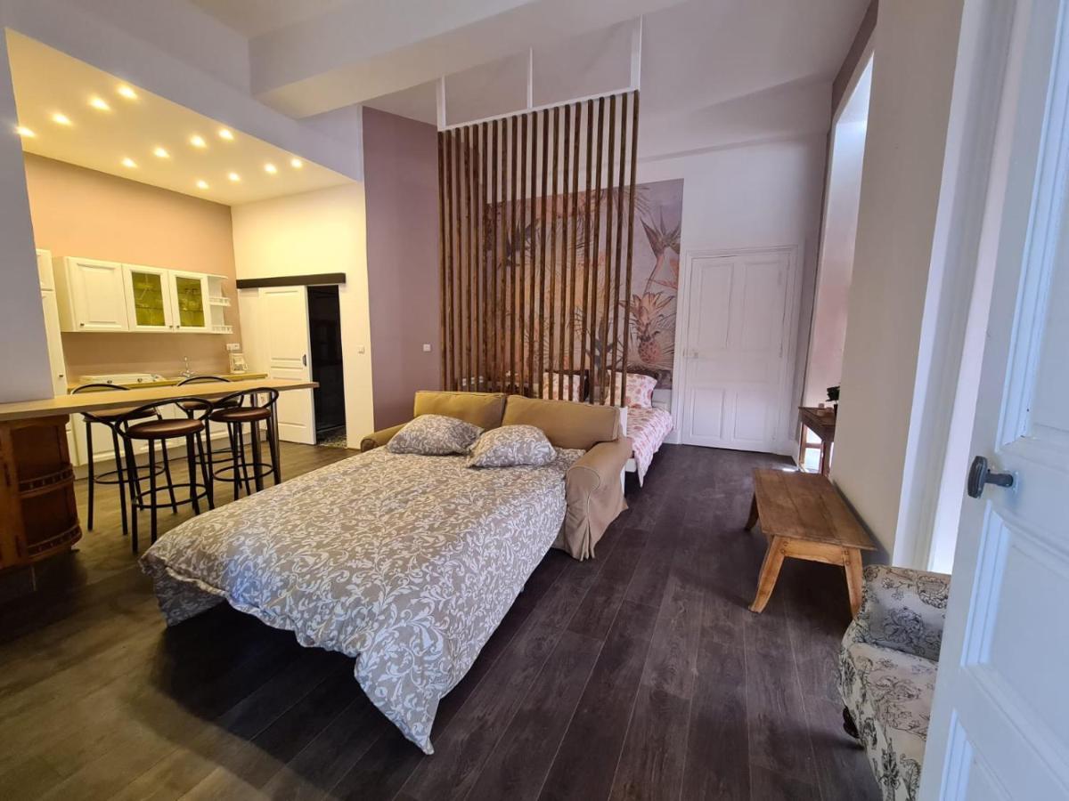 Chateau De Gorze Apartment